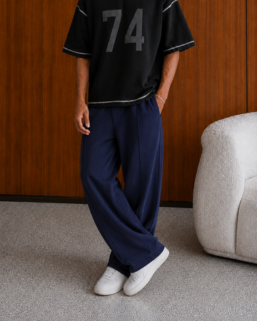 NAVY BLUE WIDE-LEG PLEATED SWEATPANT