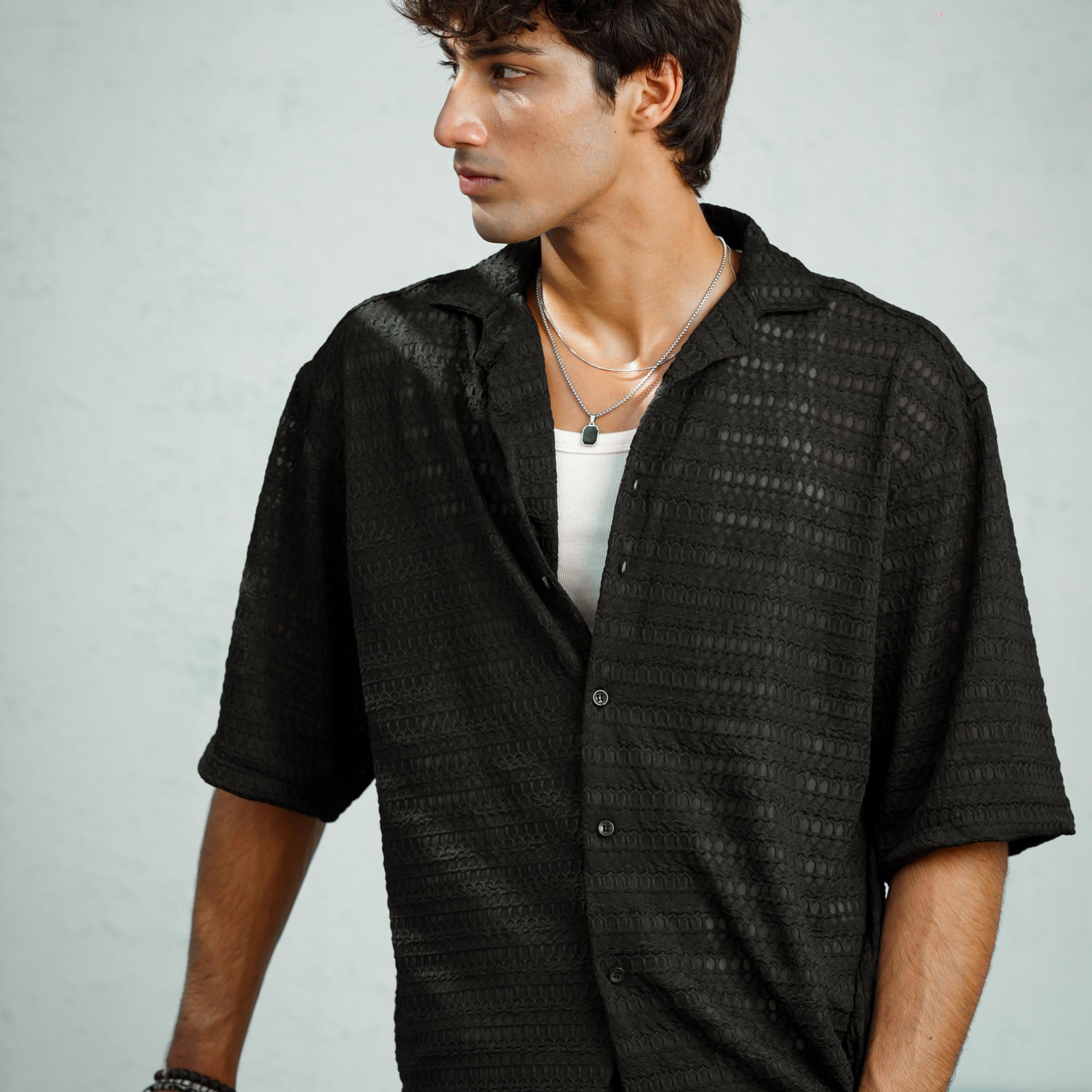 RAVEN BLACK OVERSIZED SHIRT