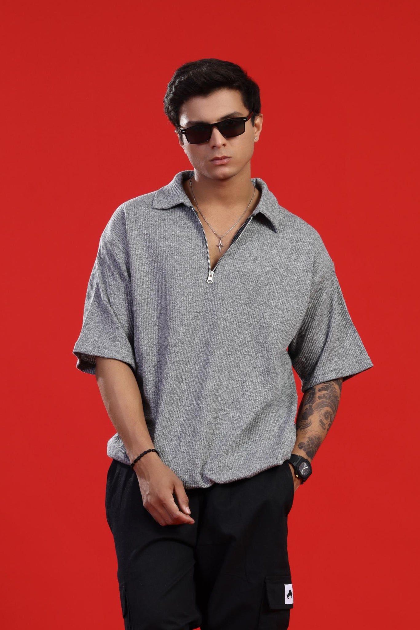 GRAY ZIPPER POLO T-SHIRT